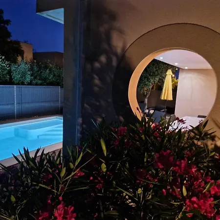 Heated Pool, Indoor Spa, 5bedroom, 10pl, Near Cap D'agde, Mediterranean Агд