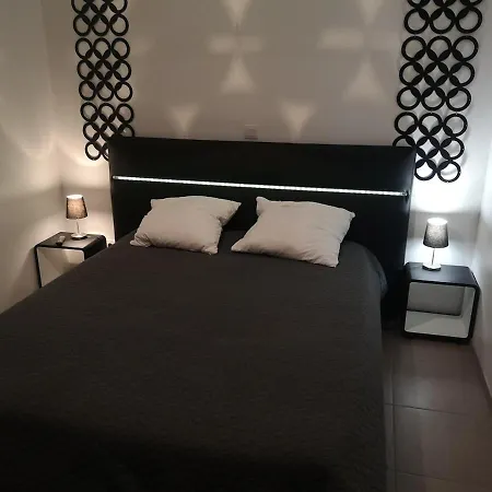 Heated Pool, Indoor Spa, 5bedroom, 10pl, Near Cap D'agde, Mediterranean * Агд