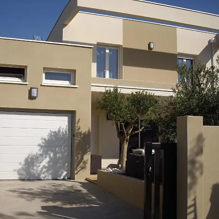 Heated Pool, Indoor Spa, 5bedroom, 10pl, Near Cap D'agde, Mediterranean * Агд
